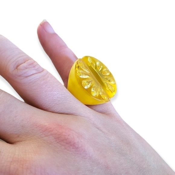New Kate Spade Cocktail Ring Tutti Fruity Statement Ring Size 6 Lemon Ring - Picture 8 of 12